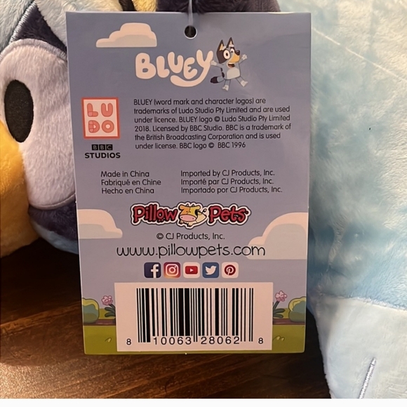 NWT Bluey Pillow Pet Plush Mini!!! 11in - Picture 4 of 9